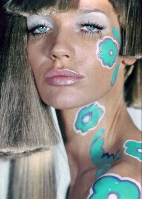 Hippie Makeup Frisur Tutorial 60er Flower Power Retrochicks