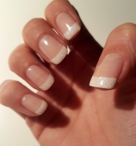 Gel Nagel Acryl Shellac Nagellack Unterschiede Retrochicks