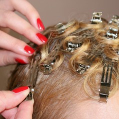 Pin Curls Anleitung – Locken mit Clips step-by-step